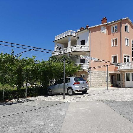 Apartments Grozdana Crikvenica Eksteriør billede